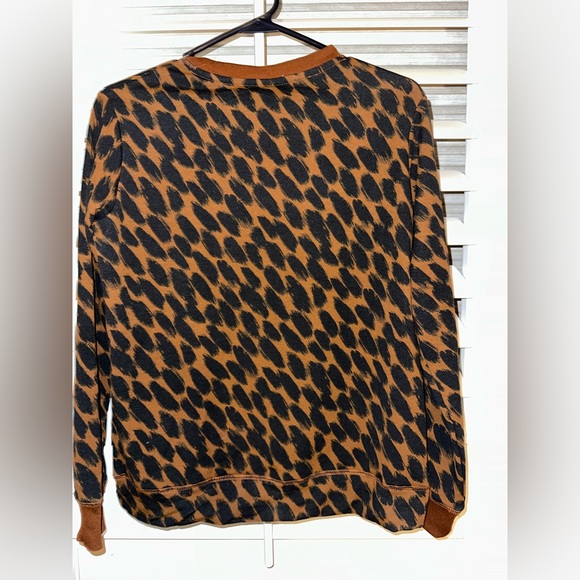 Stars Above Leopard Print Lounge Set - Picture 3 of 8